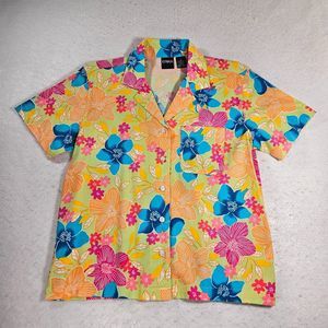 Erika Shirt Women Small Hawaiian Floral Short Sleeve Button Up Collared Casual